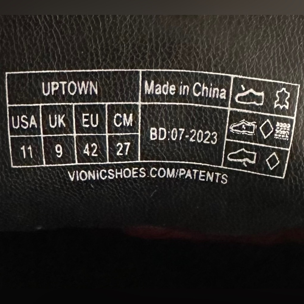 Vionic Uptown Loafer - black suede Size 11 - Picture 15 of 15